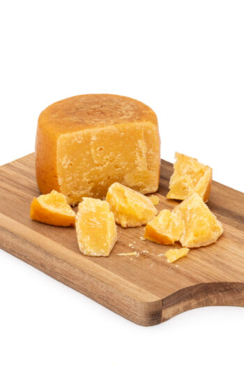 Mature Farmer's Cheese - 6 months Raw milk cheese - Average 330g